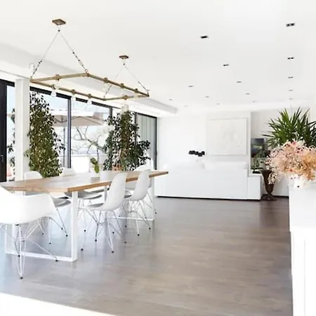 Villa Sunset Diseno Vista Impresionante Alta Capacidad Disfrutar En Familia Y Amigos Barcelona