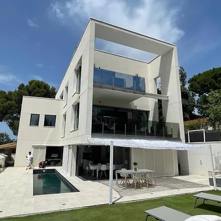 Villa Sunset Diseno Vista Impresionante Alta Capacidad Disfrutar En Familia Y Amigos Barcelona